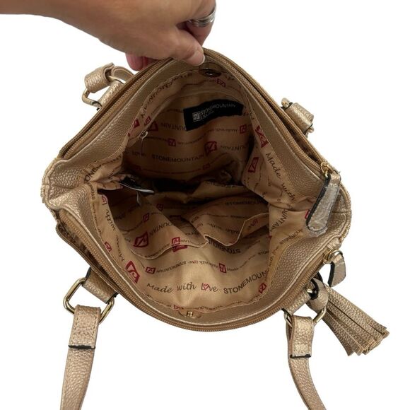 Stone Mountain Metallic Gold Straw Shoulder Bag NWOT - Picture 5 of 12